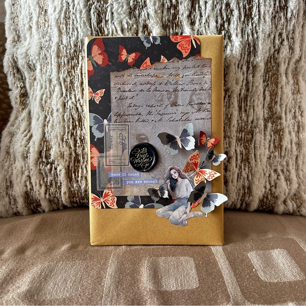Blind Date with a Book | Mystery Book Gift - Picture 4 of 4